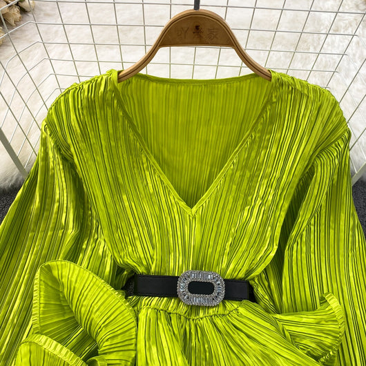 Blusa Suelta con Cuello V, Mangas Largas y Volantes en Bajo - Image 48