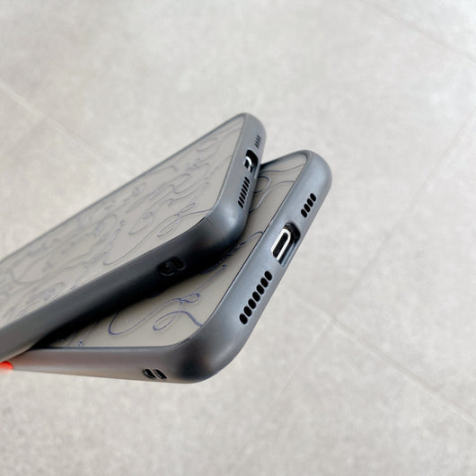 Funda para celular minimalista con líneas elegantes - Image 6