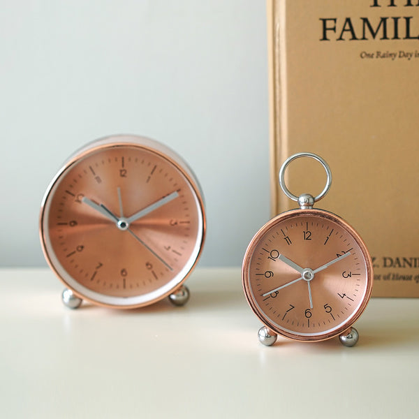 Reloj Despertador de Aluminio con Luz Nocturna y Modo Silencioso
