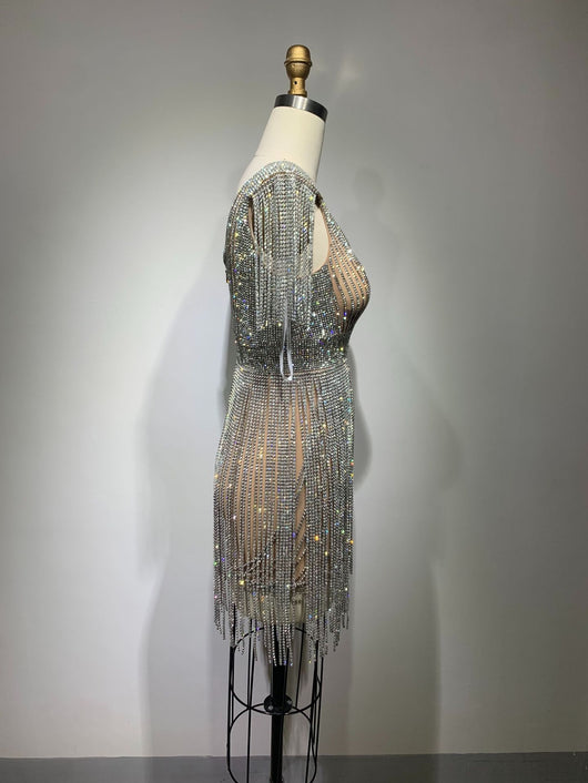 Vestido Ajustado con Detalles de Diamantes y Flecos - Diseño Exclusivo - Image 5