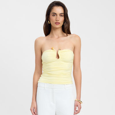 Blusa Escotada sin Espalda con Pliegues y Detalles en Ágata - Image 9