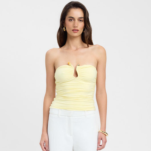 Blusa Escotada sin Espalda con Pliegues y Detalles en Ágata - Image 9