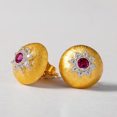 Aretes Bicolor Chapados en Oro con Circonitas Incrustadas para Mujer - Image 4