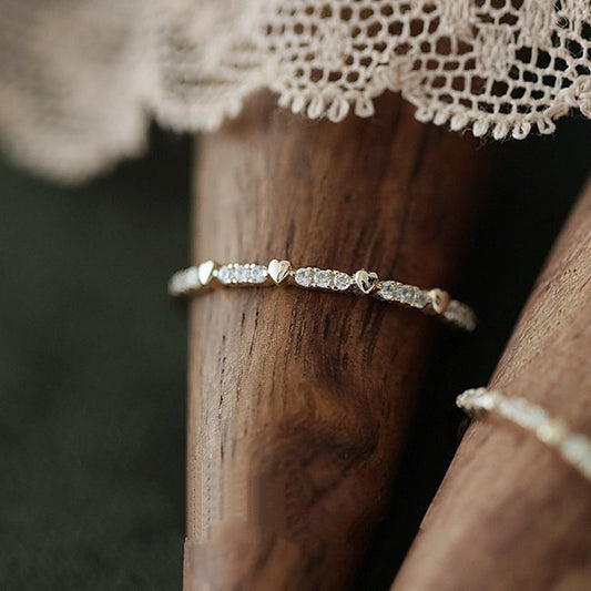 Anillo Plateado en Plata Esterlina Estilo Moderno para Mujer