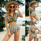 Bikini Escotado con Encaje y Abertura Lateral