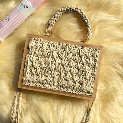 Bolsa de Paja con Marco de Madera - Image 13