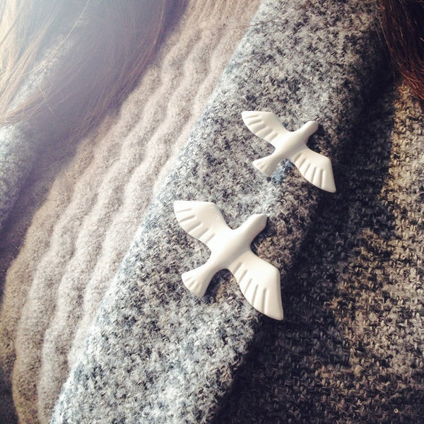 Broche Paloma de Paz - Pin de Solapa Elegante