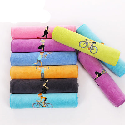 Toalla Deportiva Bordada Premium - Image 5