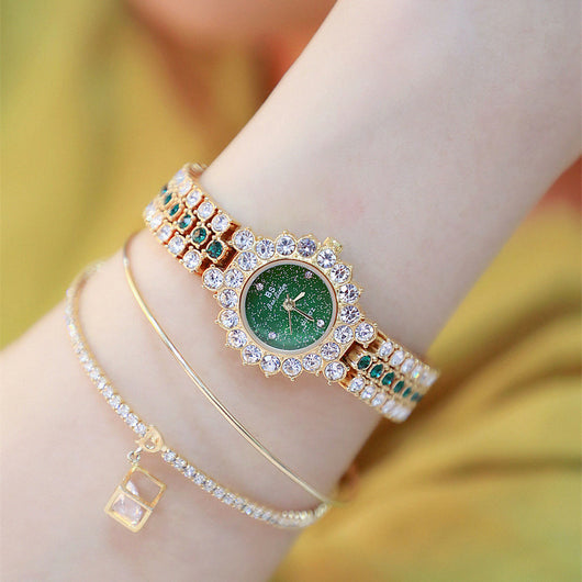 Reloj de Lujo con Cadena Completa de Diamantes