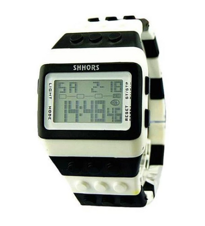 Reloj Digital con Diseño de Bloques de Construcción - Image 5