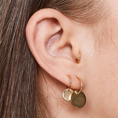 Aretes de Oro Elegantes con Diseño de Oblea - Pendientes Minimalistas para Mujer