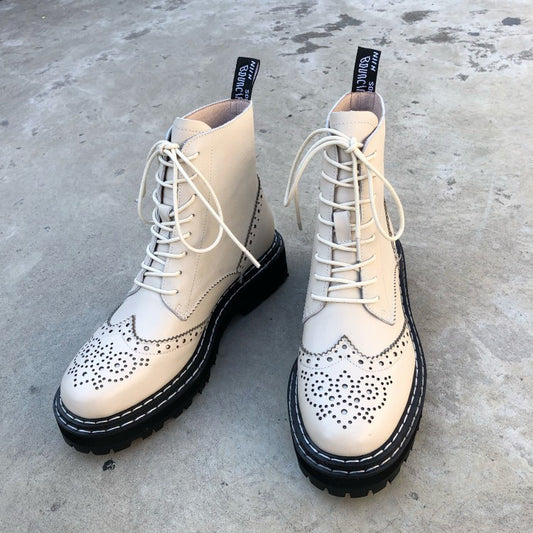 Botas Planas Talladas British Bullock - Tobillero Clásico