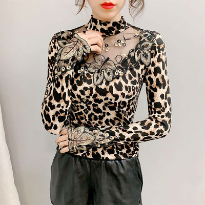 Blusa Estilo Occidental Estampado Leopardo con Encaje Bordado - Image 10