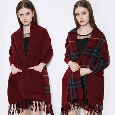 Chal Cashmere con Bolsillos y Flecos a Cuadros - Image 10