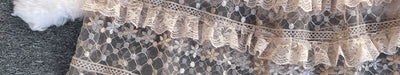 Vestido de Encaje Bordado Elegante con Detalles de Costura - Image 30