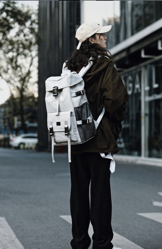 Mochila de Viaje Negra con Gran Capacidad y Compartimentos de Herramientas - Image 17