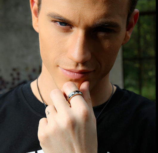 Anillo de Tungsteno y Oro para Hombre - Diseño Moderno - Image 3
