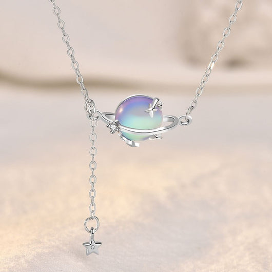 Collar Piedra Lunar Planeta Mori - Diseño Exclusivo de Personalidad