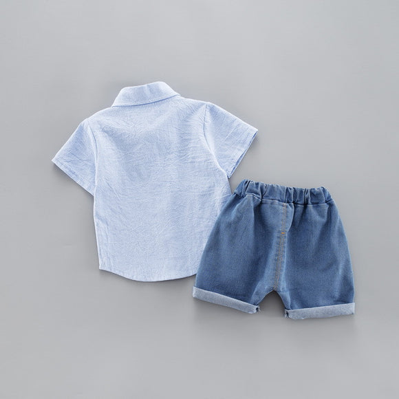 Traje de dos piezas de manga corta para niños