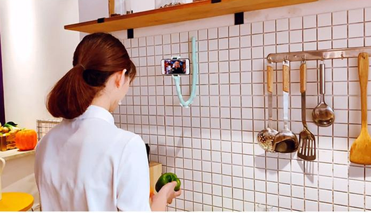 Soporte Flexible para Celular con Ventosa - Brazos Giratorios para Pared, Escritorio y Bicicleta - Image 7