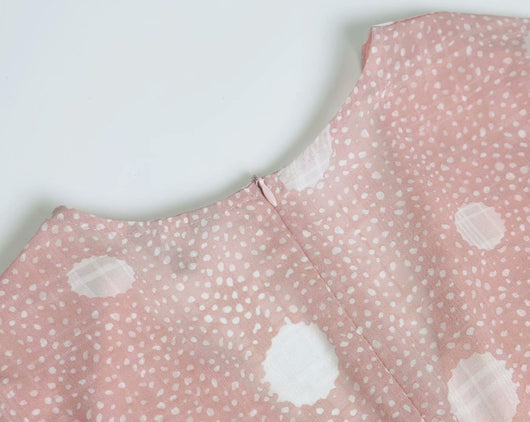 Blusa Escote V Manga Larga con Cintura Ajustable y Estampado Lunares - Image 6
