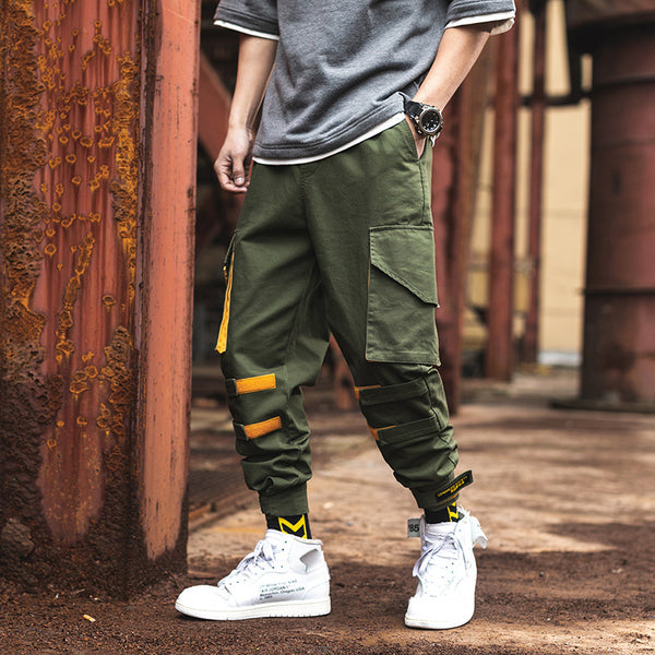 Pantalones deportivos con bolsillos múltiples para hombre