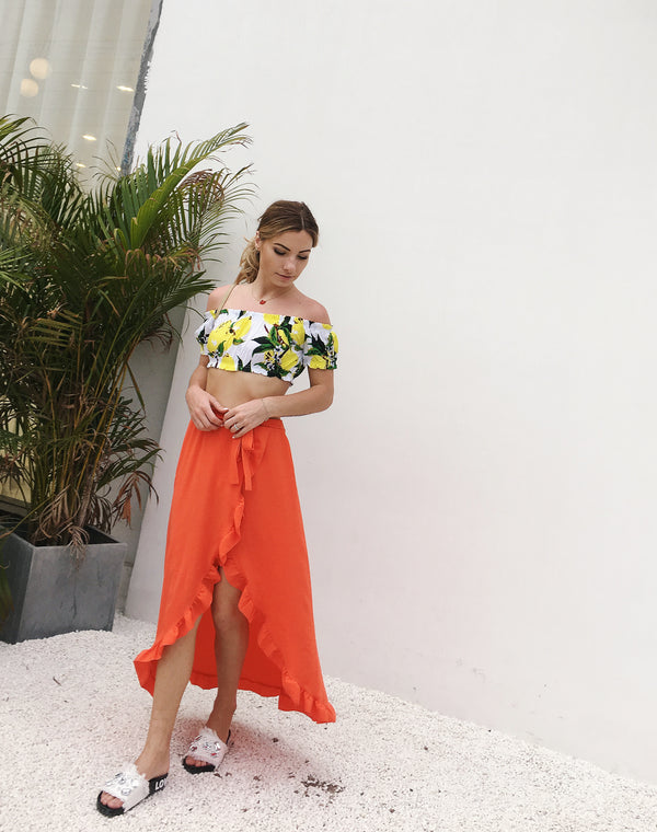 Falda Playera Fruncida con Cordones y Abertura Cruzada