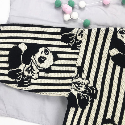 Sudadera Gruesa con Ilustración de Panda a Rayas Blanco y Negro - Image 2