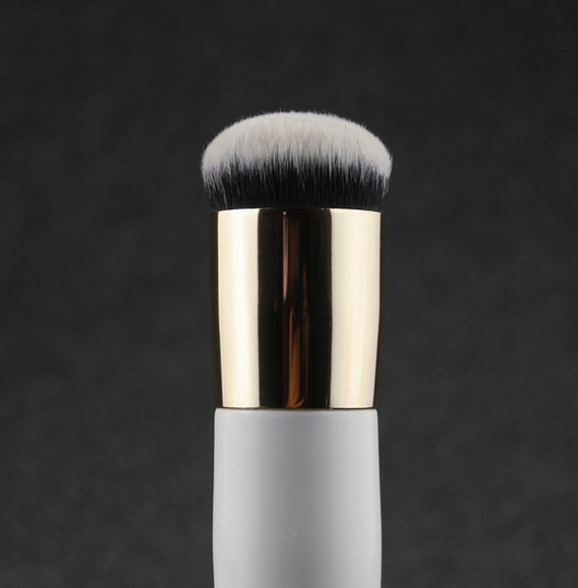 Brocha Profesional Plana para Base de Maquillaje - Aplicación Perfecta y Uniforme - Image 3