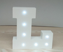 Letras LED de Luz Blanca 15cm en Madera - Decoración Luminosa Inglesa - Image 4