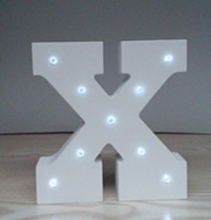 Letras LED de Luz Blanca 15cm en Madera - Decoración Luminosa Inglesa - Image 17