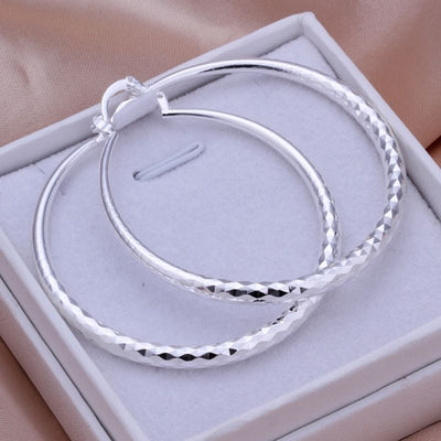 Aretes de Aro Grande Elegantes - Image 3