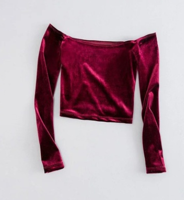 Blusa de Terciopelo Dorado con Cuello Alto y Cintura Marcada