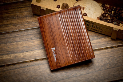 Cartera de Cuero PU con Detalles de Madera - Image 10