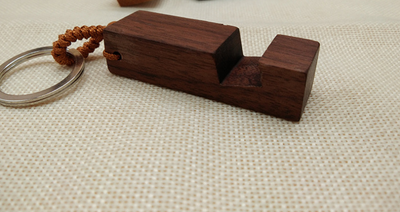 Soporte Universal de Madera para Teléfono - Image 3