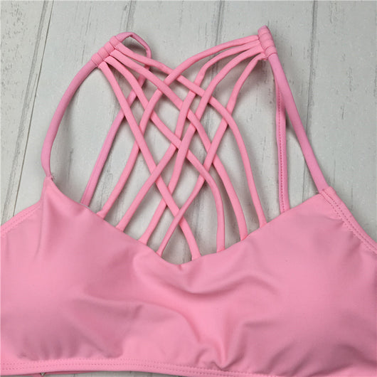 Bikini Bandage Rosa con Cortes Estratégicos - Traje de Baño Sexy Halter - Image 4