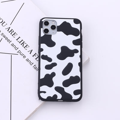 Funda Protectora Celular con Diseño de Manchas de Vaca - Image 5