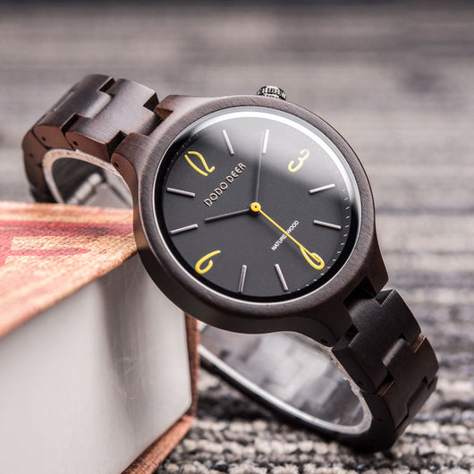Reloj de Cuarzo Luminoso con Madera Natural - Image 7
