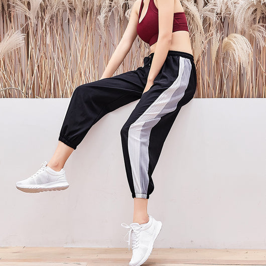 Pantalones deportivos bicolor con textura arrugada para mujer - Image 4