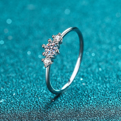 Anillo de Moissanita con Platino y Plata Esterlina - Seis Puntas Brillantes - Image 5