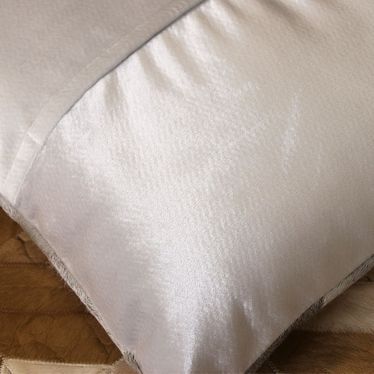 Almohada Decorativa de Piel Sintética con Tejido Entrelazado - Image 4