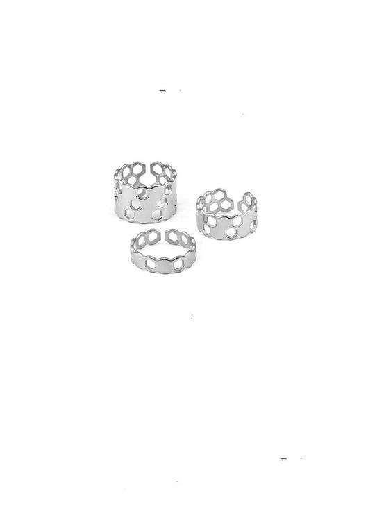 Anillo Minimalista de Oro Electrochapado con Diseño Panal Hueco - Image 5