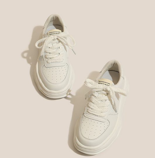 Zapatillas Deportivas Casuales de Cuero para Mujer con Suela Gruesa Elevada - Image 4