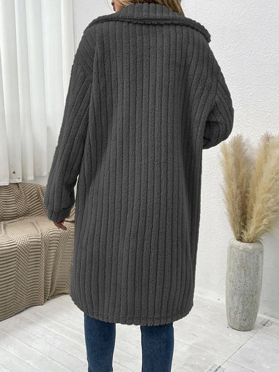 Abrigo de Lana para Mujer con Solapa Suave y Mangas Largas - Image 10