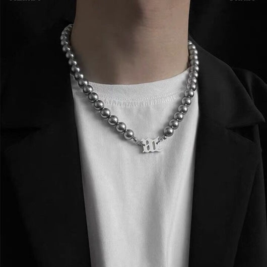Collar Hombre Gris Perla con Letras - Diseño Versátil y Moderno - Image 10