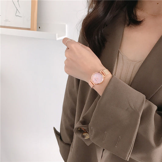 Reloj de Cuarzo Elegante y Minimalista para Mujer - Image 9