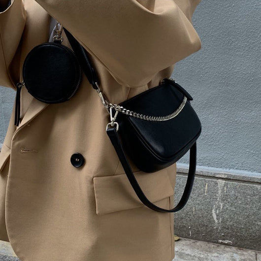 Bolsa Crossbody de Cuero PU con Cadena Axilar - Bolso Mensajero Compacto para Mujer - Image 4