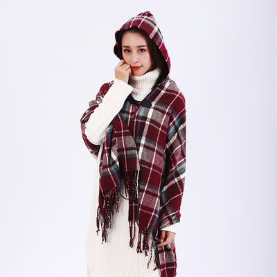 Poncho Capa Cashmere Cuadros Estilo Nacional con Capucha y Broche