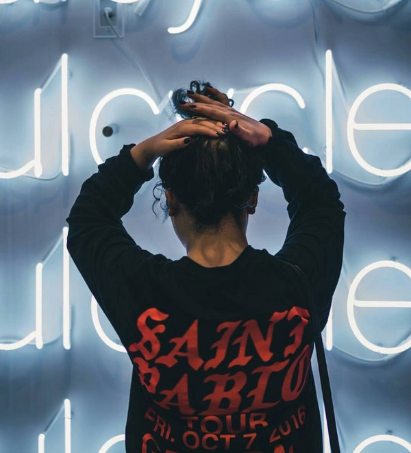 Camiseta Suelta de Manga Larga Unisex - Estilo Oversized Versátil