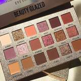 Paleta de Maquillaje 18 Colores: Sombras y Labiales Todo en Uno - Image 6
